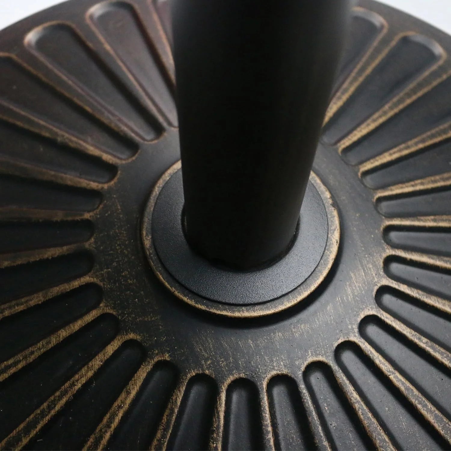Special 18 30.2-lb Heavy Duty Round Patio Umbrella Base Antiqued Bronze